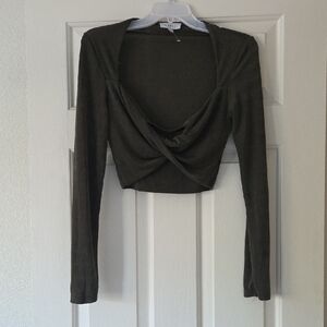 MABLE Criss Cross Cropped Long Sleeve Top Sz: SMALL